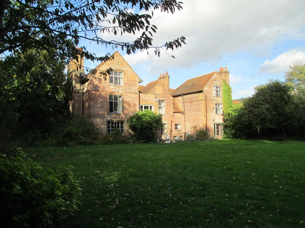 シェパートン Old Manor House Bed & Breakfast エクステリア 写真